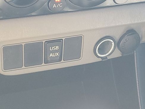 Used 2015 Toyota Tacoma PreRunner w/ SR5 Package image 30