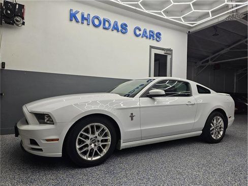 Used 2014 Ford Mustang Premium w/ Equipment Group 202A image 2