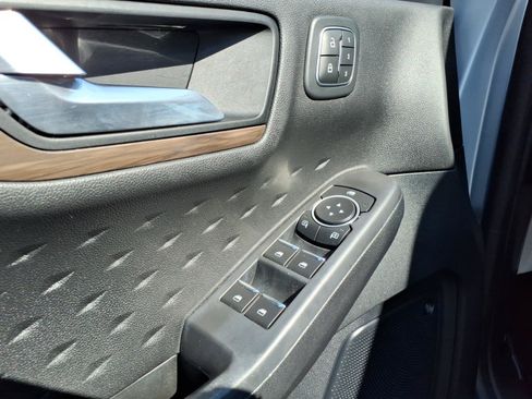 Used 2020 Ford Escape Titanium AWD/4WD image 12