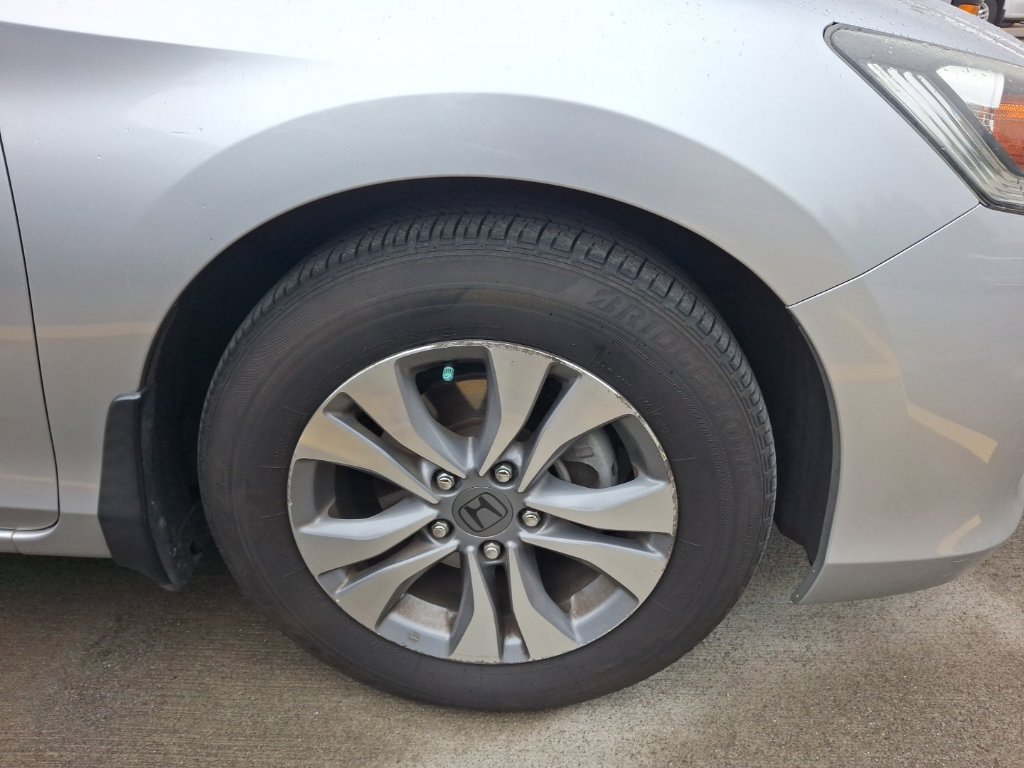 Used 2013 Honda Accord LX image 5