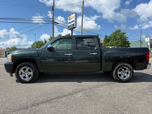 Used 2013 Chevrolet Silverado 1500 LTZ w/ LTZ Plus Package AWD/4WD image 4