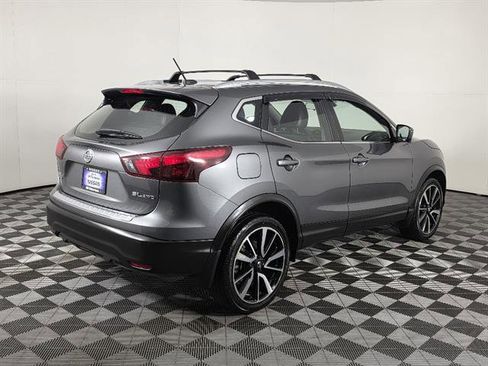 Used 2017 Nissan Rogue Sport SL w/ SL Premium Package image 3