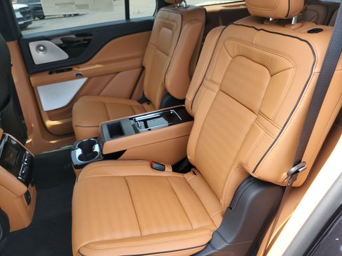 New 2026 Lincoln Aviator Black Label w/ Dynamic Handling Package AWD/4WD image 26