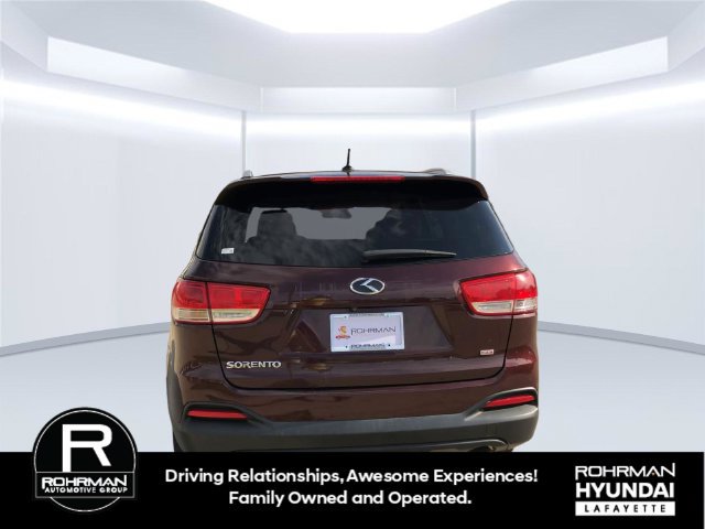 Used 2017 Kia Sorento FWD image 8