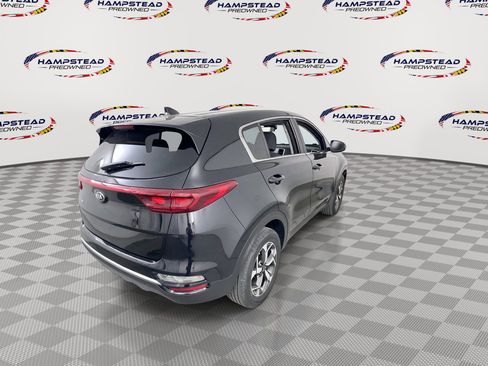 Used 2022 Kia Sportage LX AWD/4WD image 8