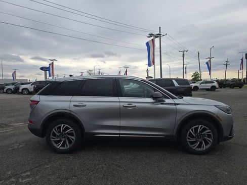 Used 2023 Lincoln Corsair AWD w/ Equipment Group 101A image 3