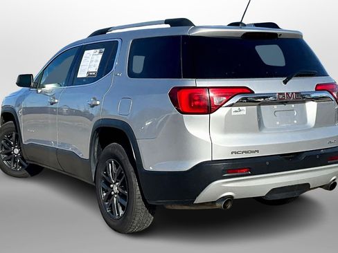 Used 2018 GMC Acadia SLT image 10