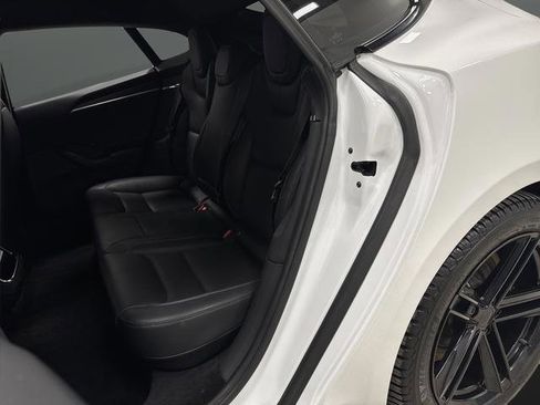 Used 2022 Tesla Model S Plaid image 25
