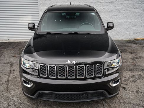 Used 2017 Jeep Grand Cherokee Laredo image 5