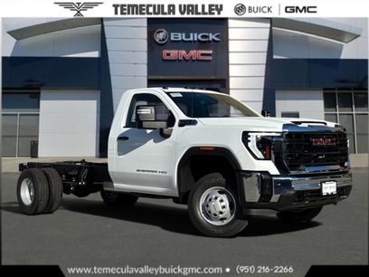 New 2026 GMC Sierra 3500 Pro w/ Fleet Convenience Package