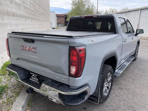 Used 2024 GMC Sierra 1500 SLE w/ Preferred Package AWD/4WD image 5