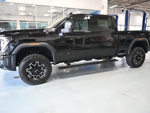 New 2026 GMC Sierra 2500 AT4X w/ LPO, Black Badging Package AWD/4WD image 22