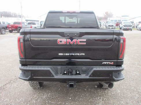 New 2026 GMC Sierra 2500 AT4 w/ AT4 Premium Plus Package image 6