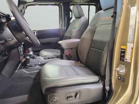 New 2026 Jeep Gladiator Mojave AWD/4WD image 13
