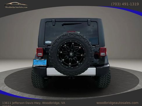 Used 2013 Jeep Wrangler Unlimited Sahara w/ Connectivity Group image 5