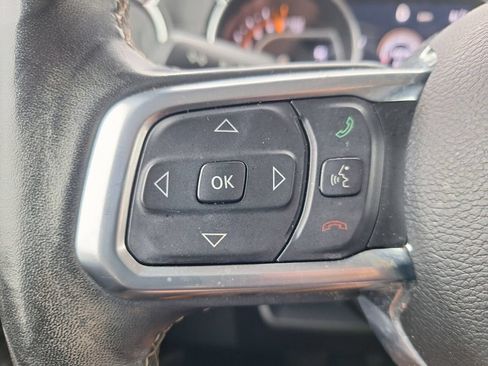 Used 2020 Jeep Wrangler Unlimited Sahara AWD/4WD image 13