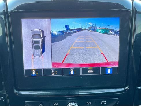 Used 2023 Chevrolet Traverse RS w/ LPO, Floor Liner Package AWD/4WD image 14