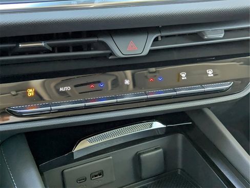 New 2025 Buick Envision Preferred image 12