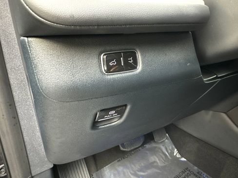 Used 2025 Lincoln Navigator Reserve AWD/4WD image 59