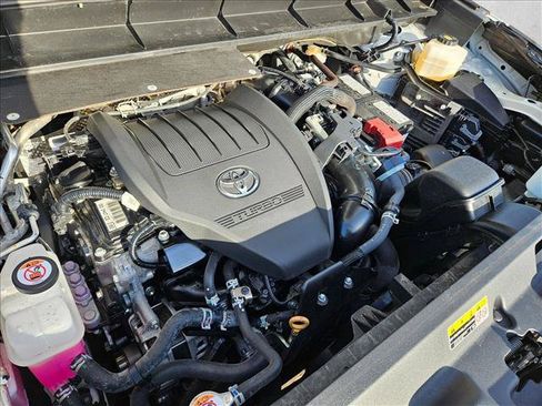 Used 2026 Toyota Highlander XLE AWD/4WD image 24