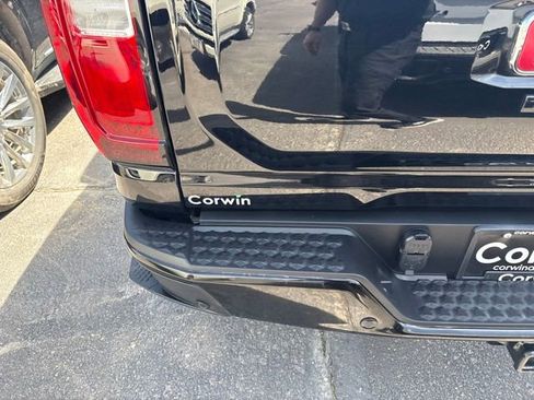 Used 2023 GMC Canyon Denali w/ Denali Black Edition AWD/4WD image 14