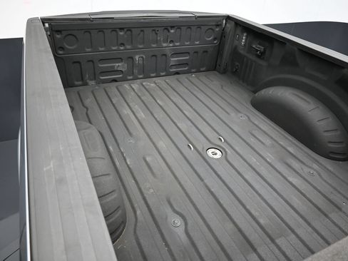 Used 2022 Ford F350 Platinum w/ Tremor Off-Road Package AWD/4WD image 46