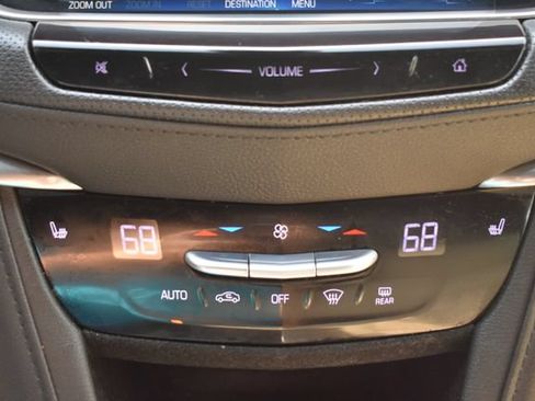Used 2019 Cadillac XT5 Luxury FWD image 29