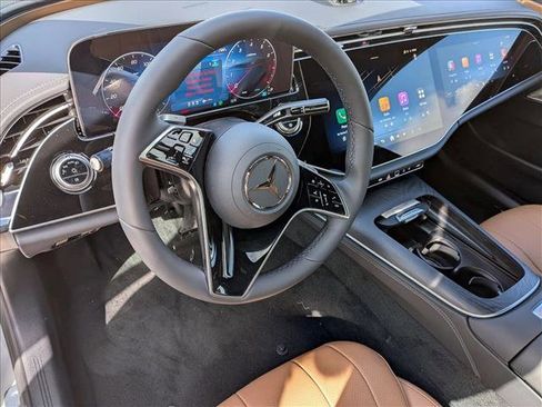 New 2026 Mercedes-Benz E 350 4MATIC Sedan image 3