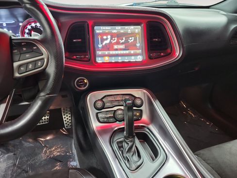 Used 2021 Dodge Challenger R/T Scat Pack RWD image 11