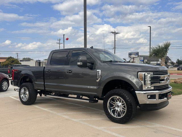Used 2019 Ford F250 Lariat w/ Lariat Ultimate Package AWD/4WD image 3
