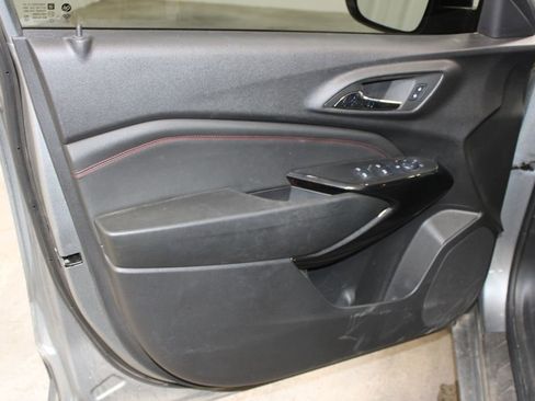 Used 2025 Chevrolet Trax RS w/ Driver Confidence Package FWD image 36