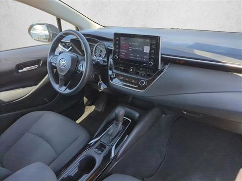 Used 2021 Toyota Corolla LE FWD image 22