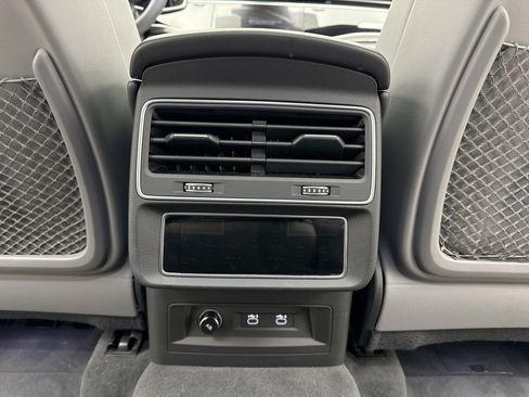 Used 2021 Audi SQ8 Prestige w/ Prestige Package image 22