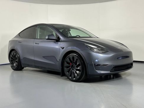 Used 2023 Tesla Model Y Performance AWD/4WD image 1