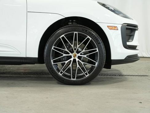 New 2025 Porsche Macan image 41