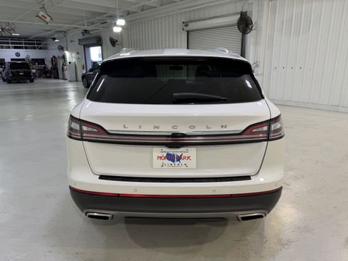 Used 2023 Lincoln Nautilus AWD w/ Premium Package image 4