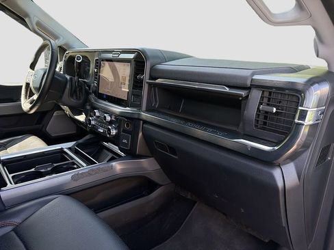 Used 2025 Ford F450 Lariat w/ Lariat Ultimate Package image 34