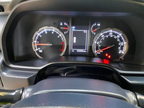 Used 2023 Toyota 4Runner Limited AWD/4WD image 35