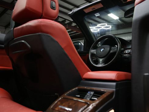 Used 2013 BMW 328i Convertible w/ M Sport Pkg image 35
