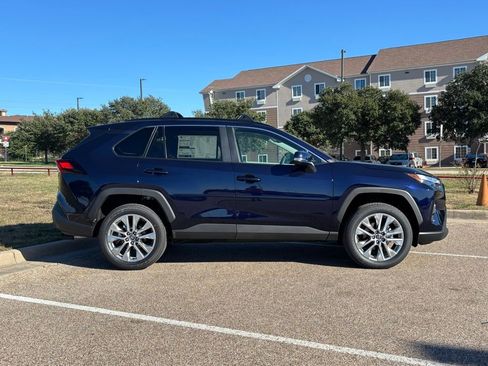 New 2025 Toyota RAV4 XLE Premium image 5