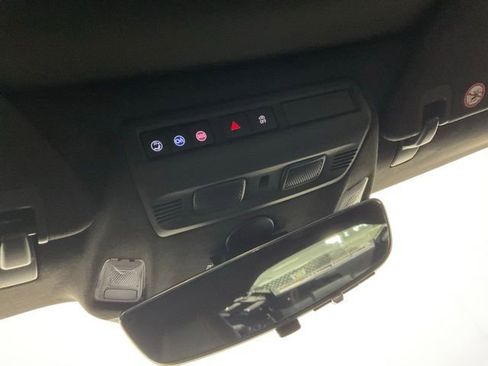 Used 2023 Chevrolet Corvette Stingray Premium Cpe w/ Z51 Performance Package image 20