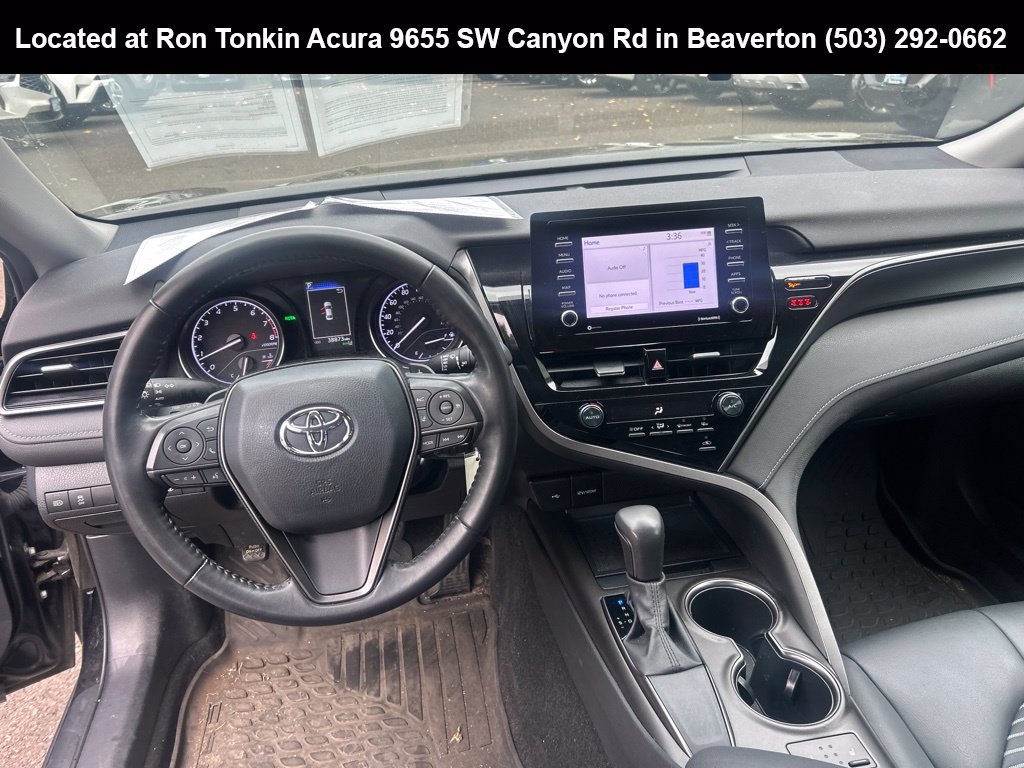 Used 2021 Toyota Camry SE w/ Cold Weather Package FWD image 10