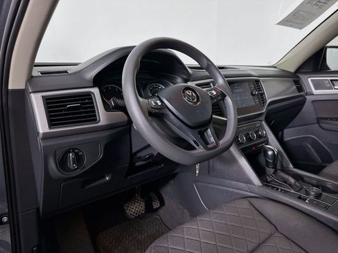 Used 2018 Volkswagen Atlas Launch Edition image 10