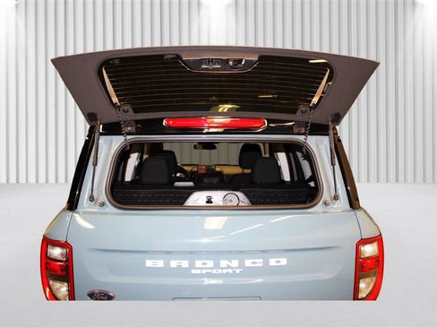 Used 2023 Ford Bronco Sport Badlands image 39
