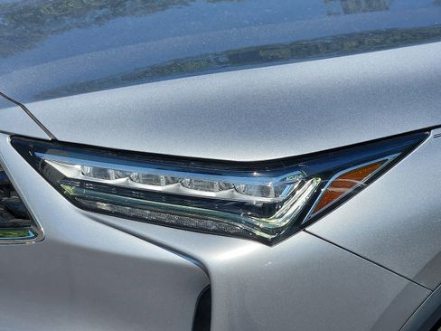 Used 2023 Acura MDX SH-AWD w/ Technology Package image 10