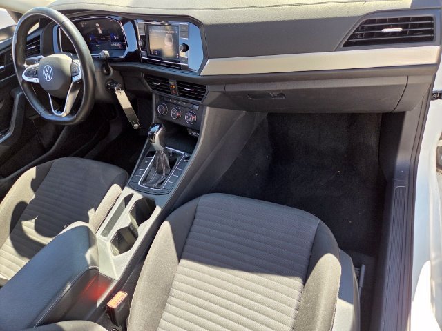 Certified 2024 Volkswagen Jetta S FWD image 16
