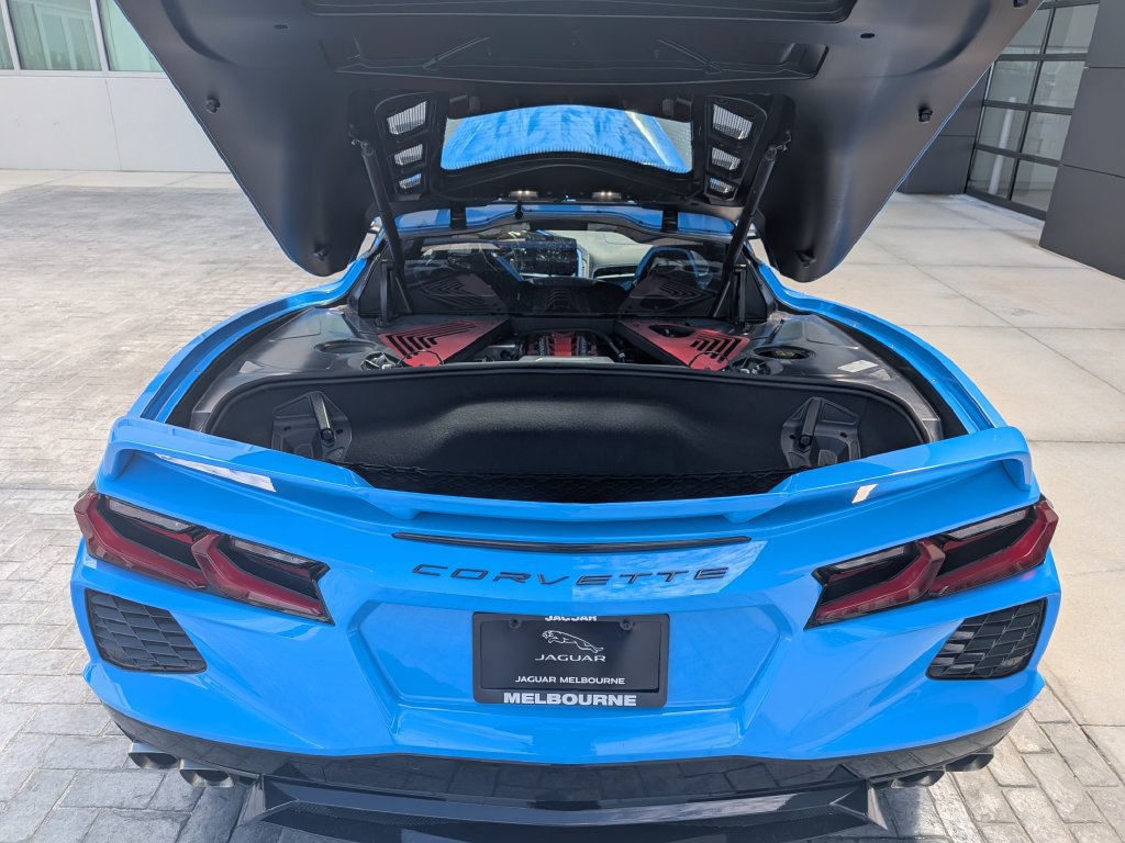 Used 2022 Chevrolet Corvette Stingray Premium Cpe w/ Z51 Performance Package RWD image 19
