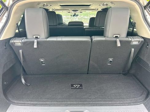 Certified 2026 INFINITI QX60 Luxe w/ Cargo Package FWD image 12