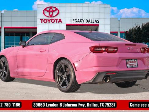 Used 2020 Chevrolet Camaro LT image 7