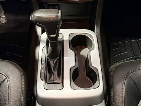 Certified 2021 Chevrolet Colorado ZR2 w/ ZR2 Dusk Special Edition image 17